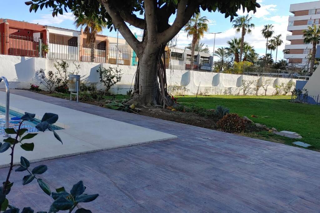 Precioso Apartamento Frente A La Playa Torre Del Mar Exteriör bild