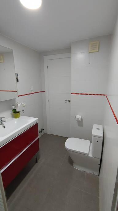 Precioso Apartamento Frente A La Playa Torre Del Mar Exteriör bild